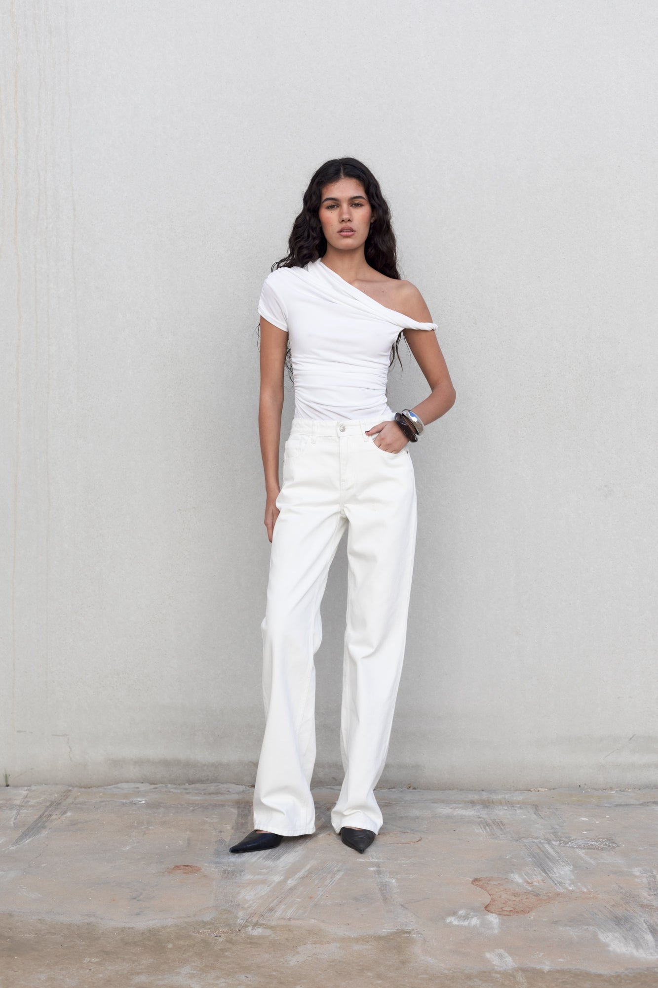 Jean ALBA -Blanc Pure & Coupe Large