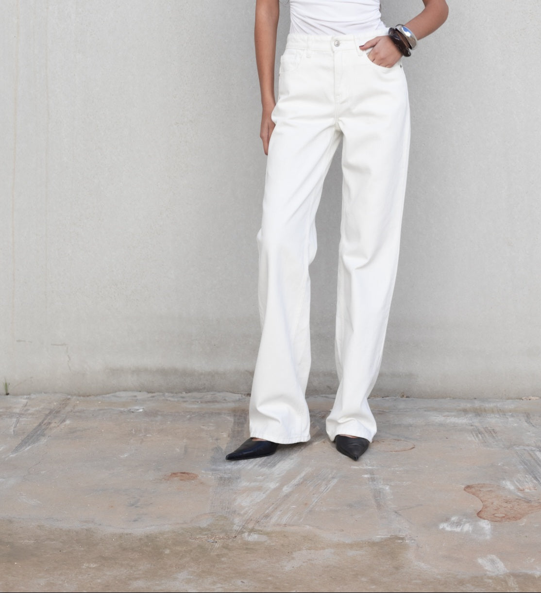 Jean ALBA -Blanc Pure & Coupe Large