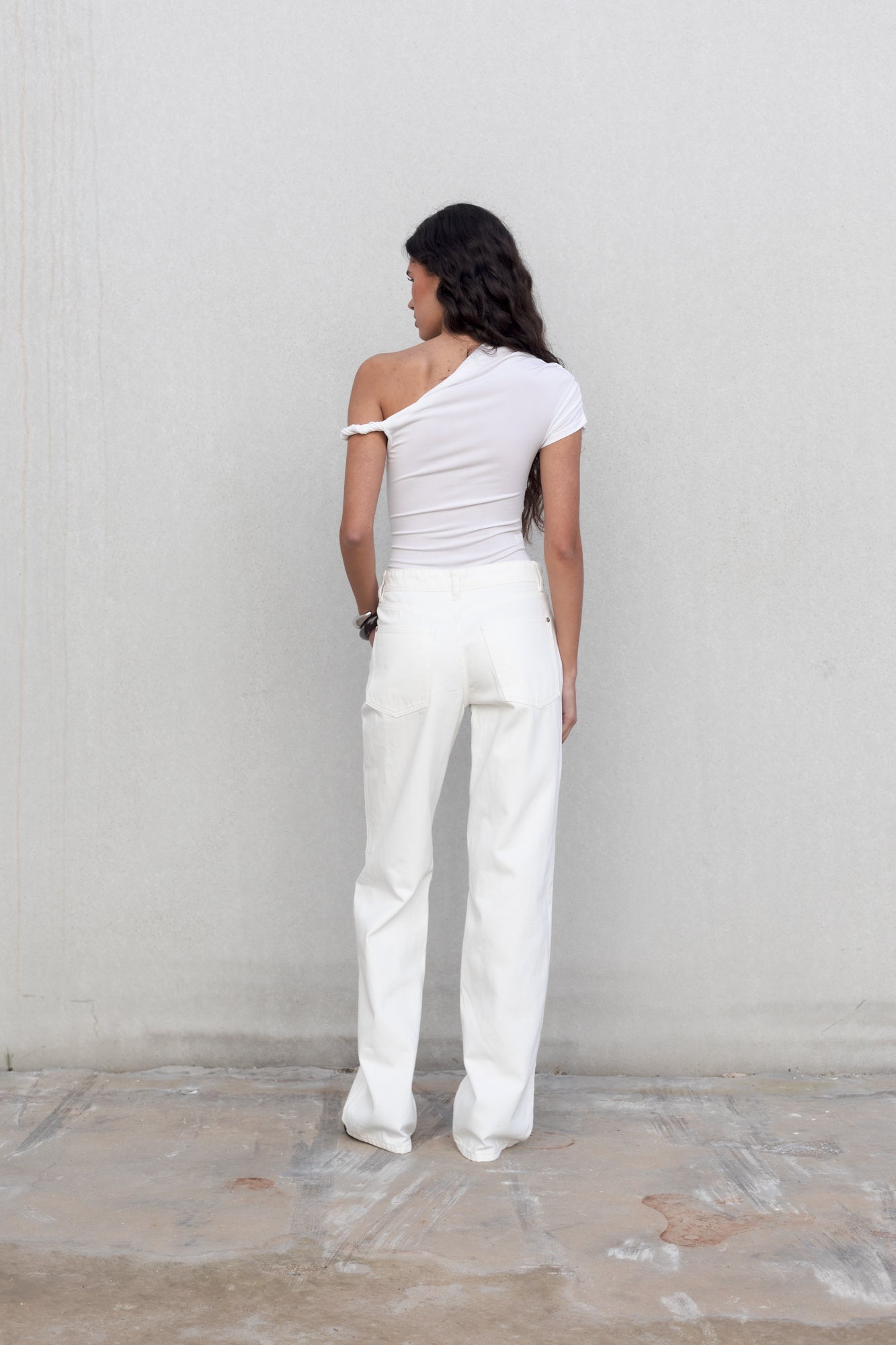 Jean ALBA -Blanc Pure & Coupe Large